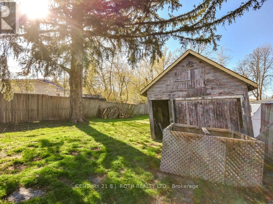 174 BARRIE ROAD, Orillia