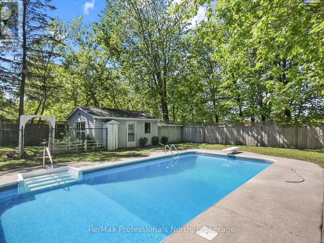 110 FRASER STREET, Gravenhurst (Muskoka (S))