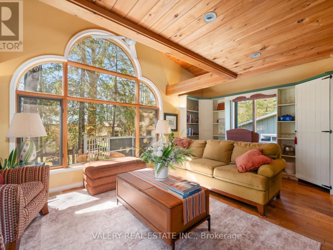 355 SOUTHAM DR DRIVE, Burnt River