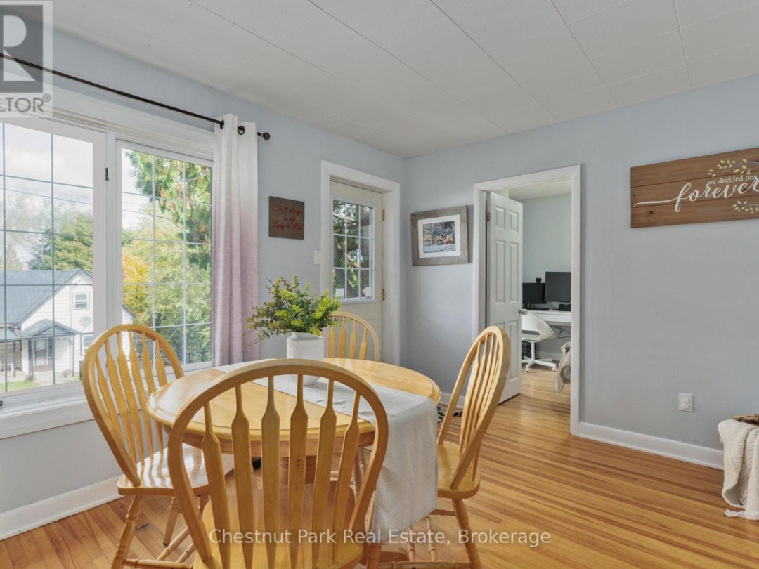 3 CORA STREET E, 