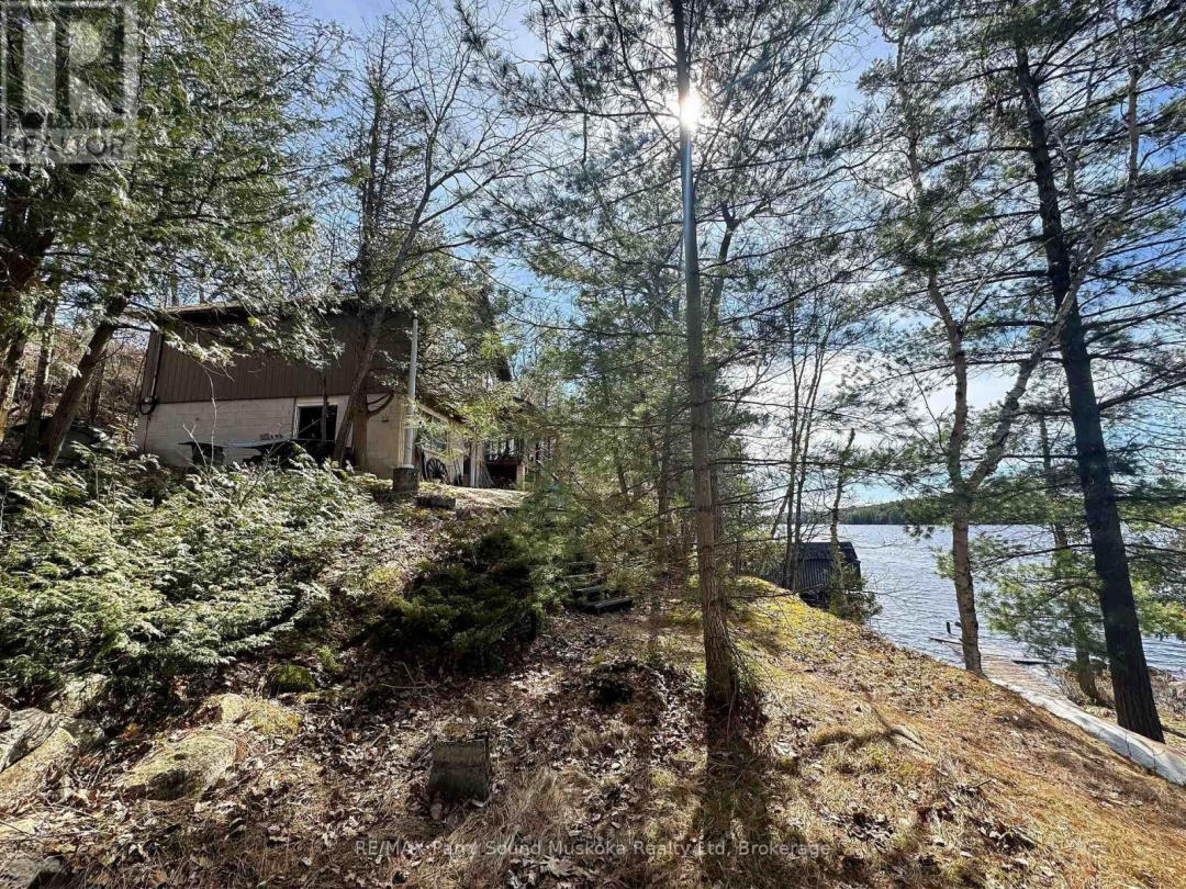 55 HEALEY LAKE WATER, Healey Lake