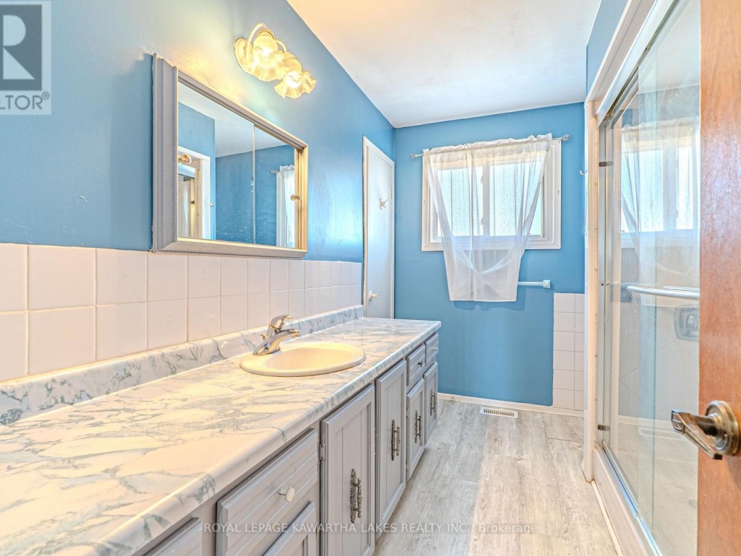 49 CRESSWELL ROAD E, Kawartha Lakes (Mariposa)
