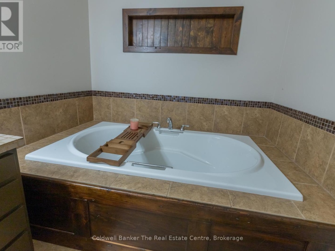 3016 118 HIGHWAY, Bracebridge (Oakley)
