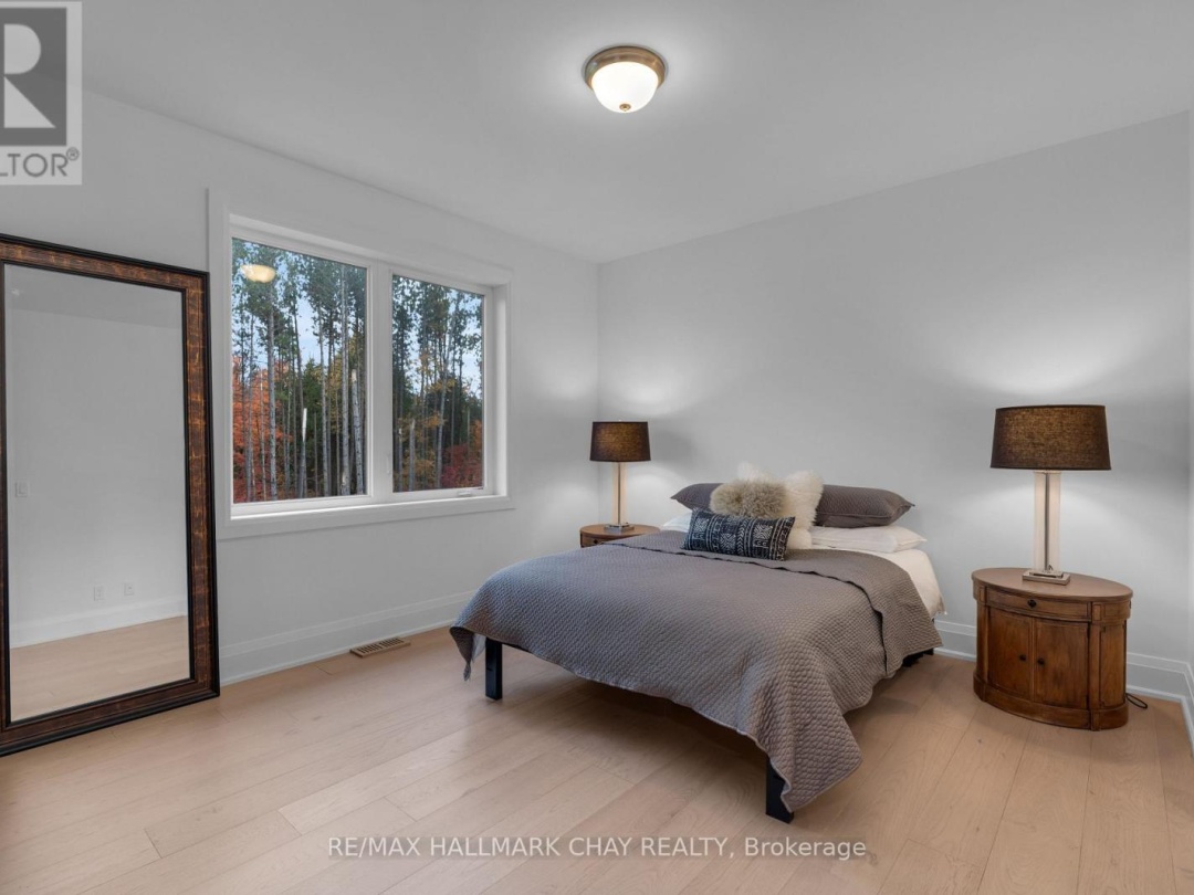 72 GEORGIAN GRANDE DRIVE, 