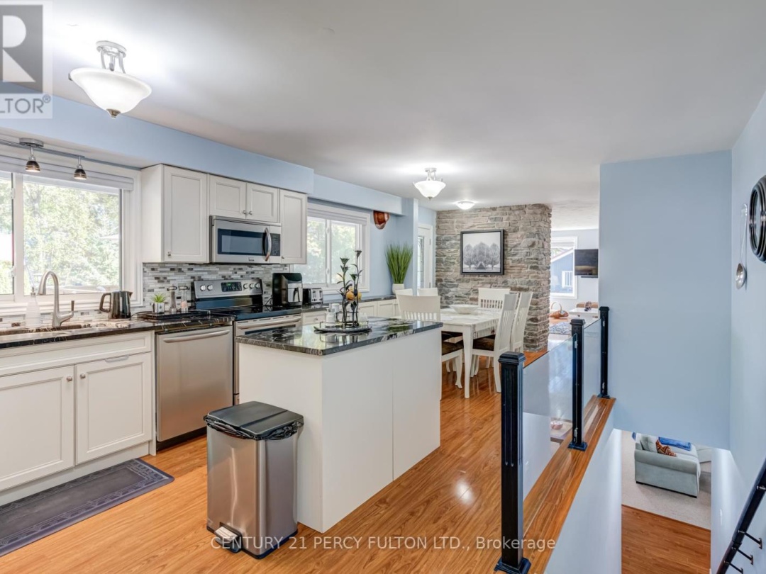 15166 HIGHWAY 118, Haas Lake