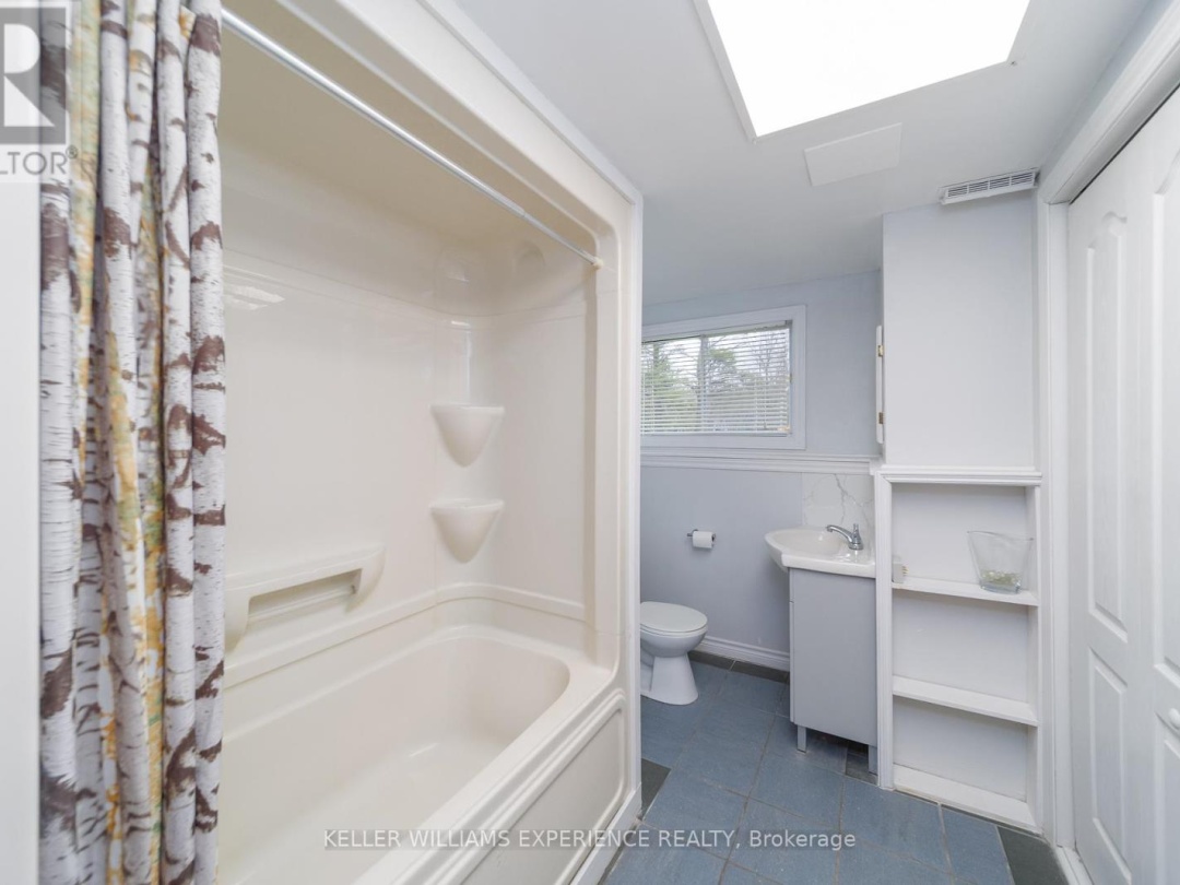 1936 PENINSULA POINT ROAD, 
