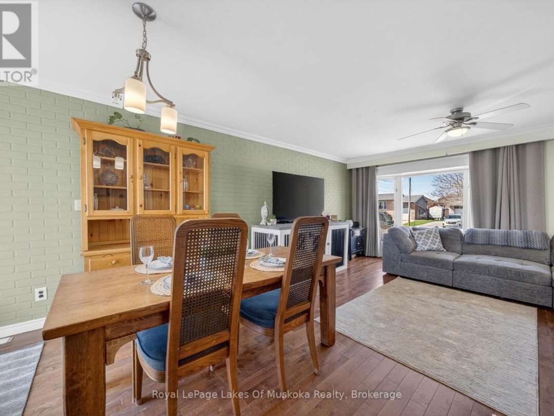 271 LAKELAND CRESCENT, Brock (Beaverton)