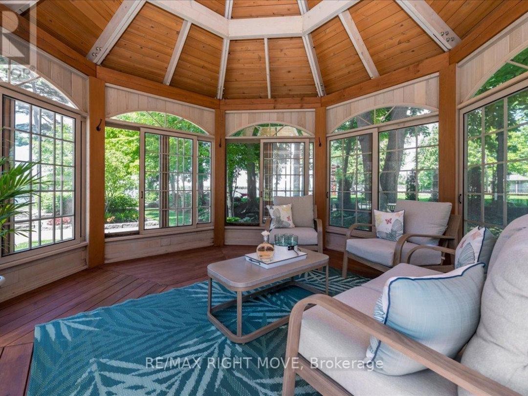 153 Creighton Street S, Lake Simcoe