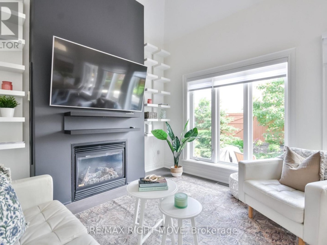 28 - 10 INVERMARA COURT, Lake Simcoe