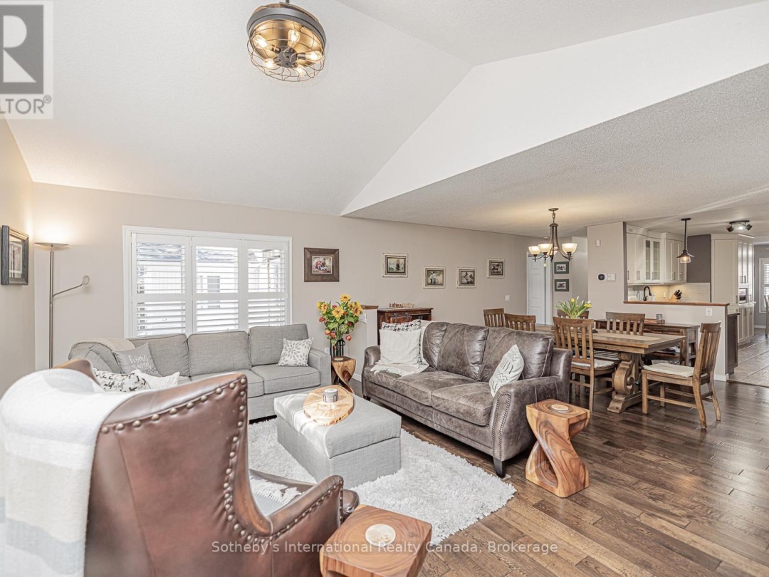 35 PINERIDGE GATE, Gravenhurst (Muskoka (S))