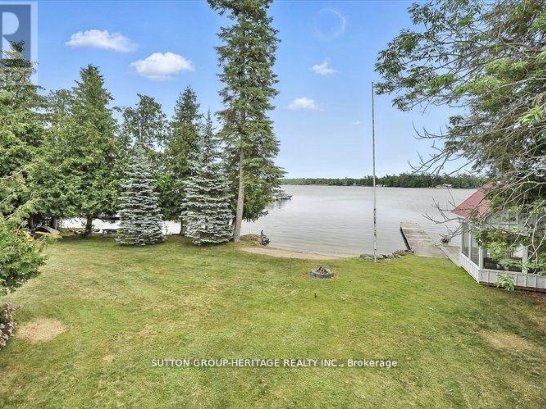 400 FRONT STREET W, Sturgeon Lake