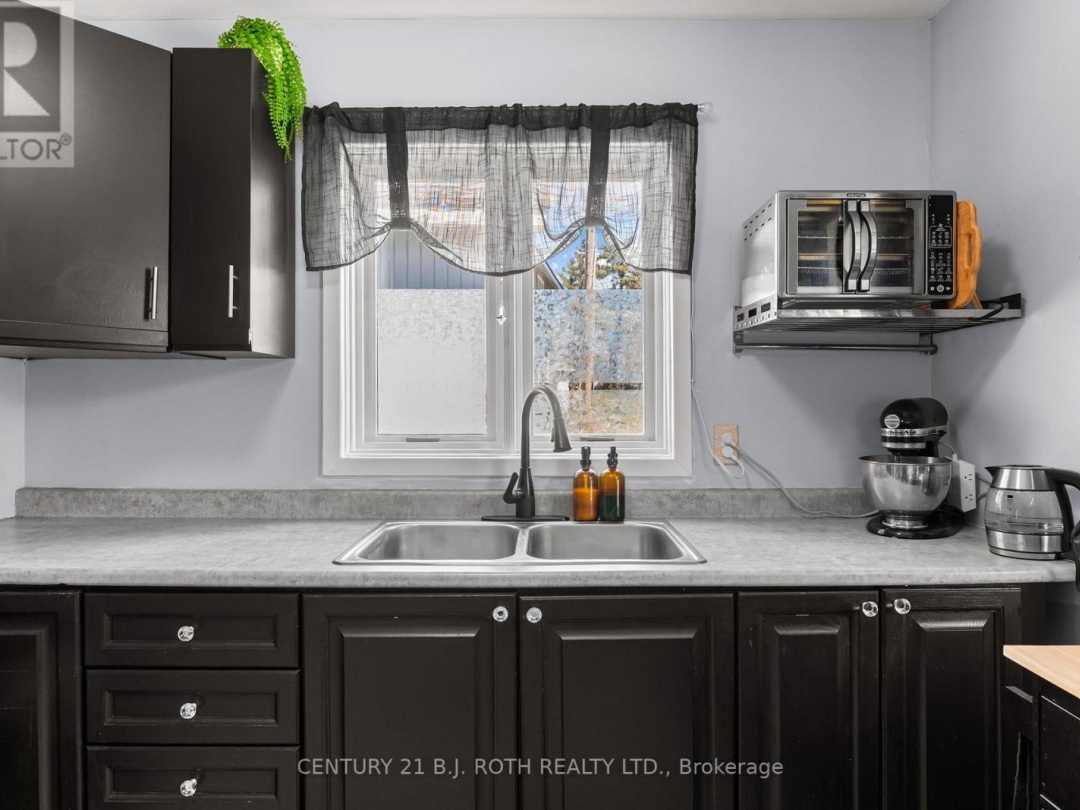 1411 HWY 11 S, Gravenhurst (Morrison)