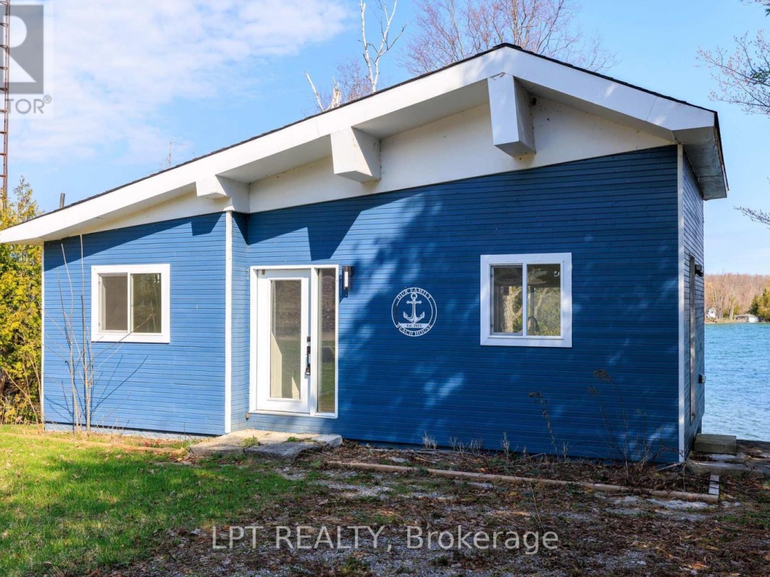 47 MOON POINT DRIVE, Lake Simcoe