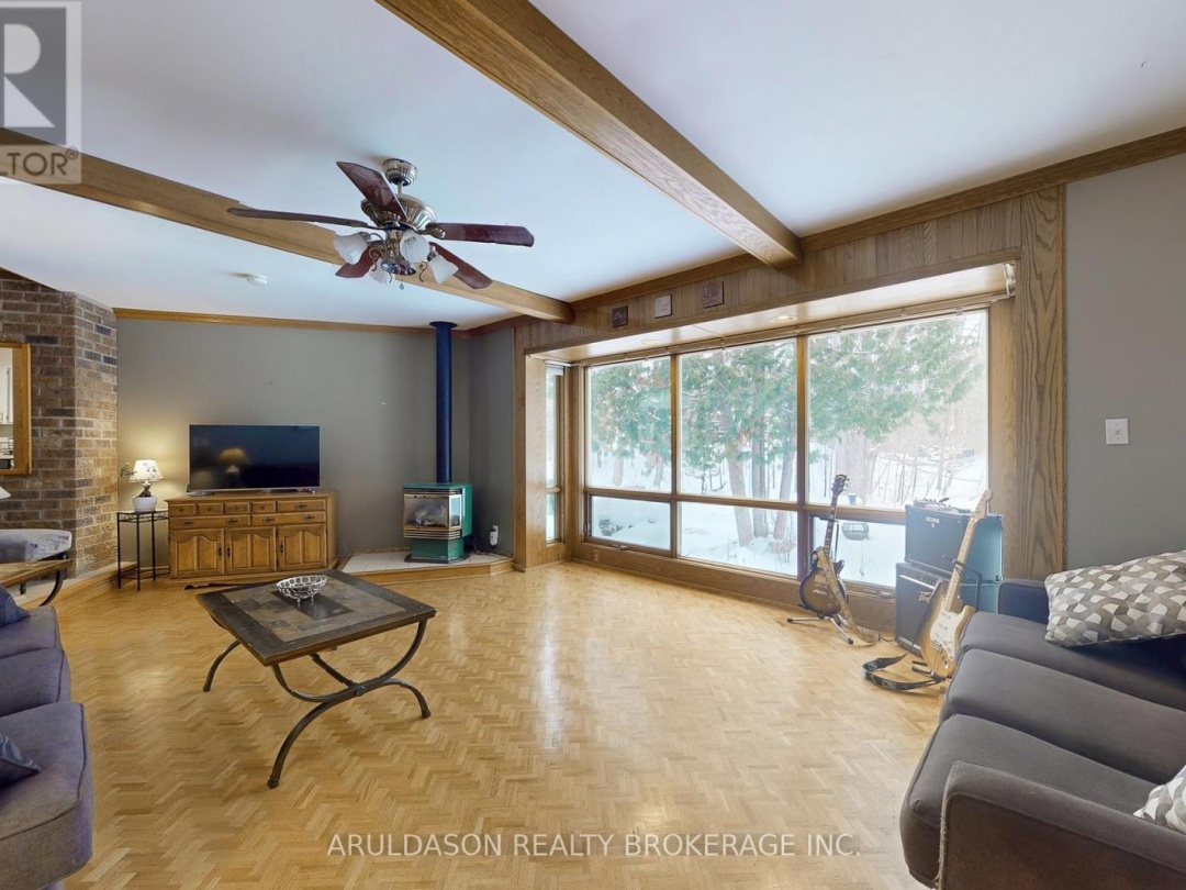 1208 BIRCHCLIFFE CRESCENT, Severn