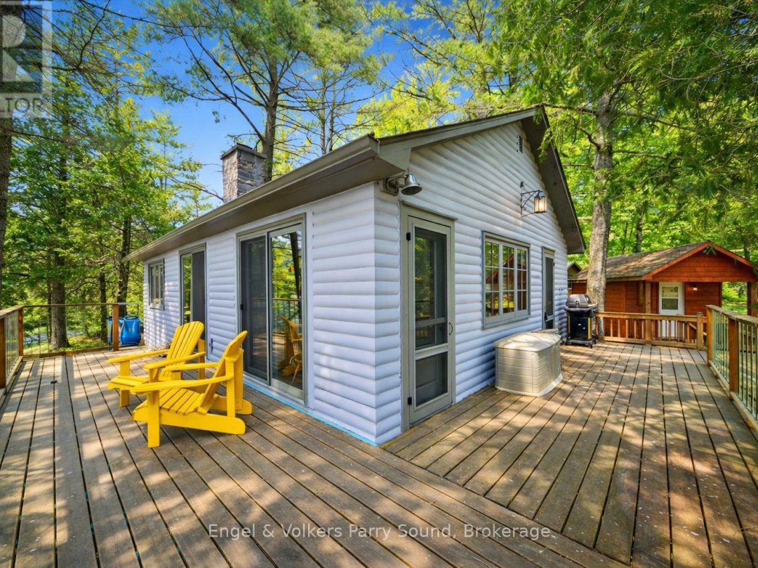 53 BIRDWOOD LANE, Harris Lake