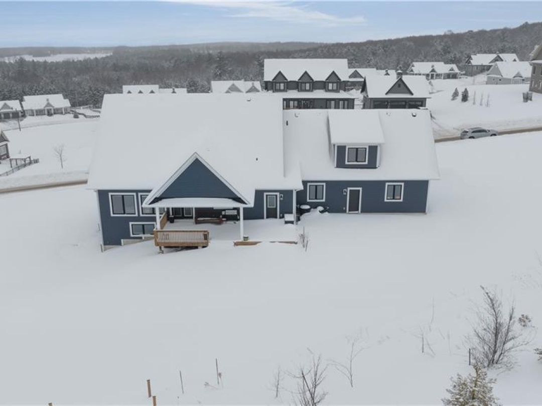 28 THOROUGHBRED Drive, Oro-Medonte