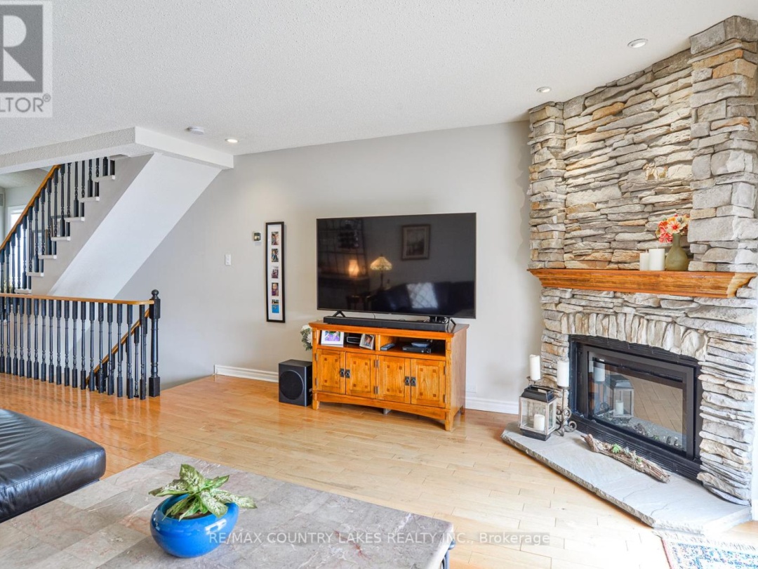 15 - 24 LAGUNA PARKWAY, 