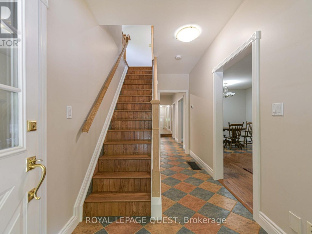 1046 SOUTHWOOD ROAD, Gravenhurst (Morrison)
