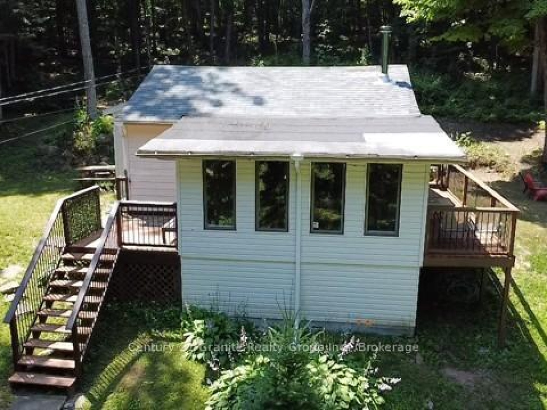 1013 MISKWABI LAKE ROAD, 