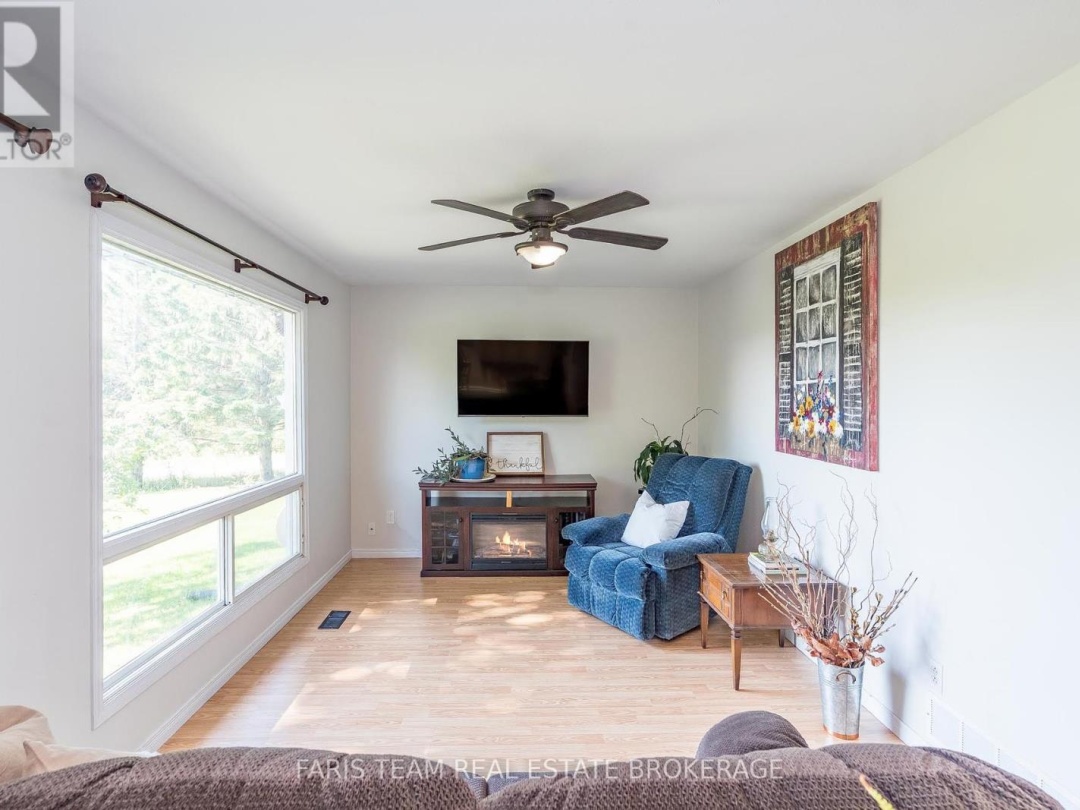 2243 ANDERSON LINE, 