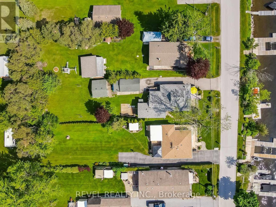 483 LONG BEACH ROAD, Sturgeon Lake