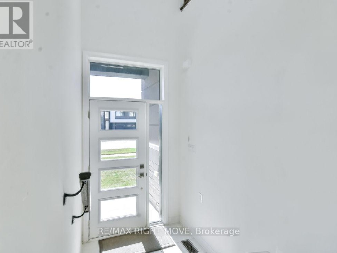3721 QUAYSIDE DRIVE, Severn (West Shore)