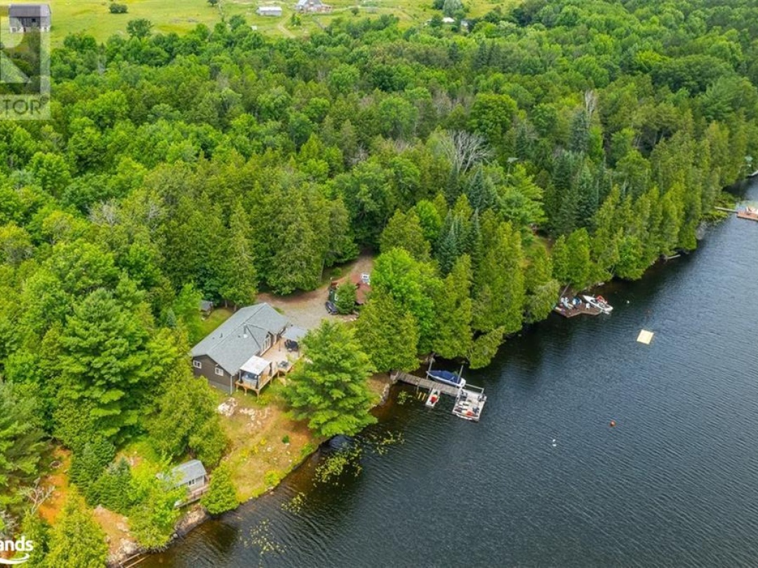 1484 Bat Lake Road, Canning Lake