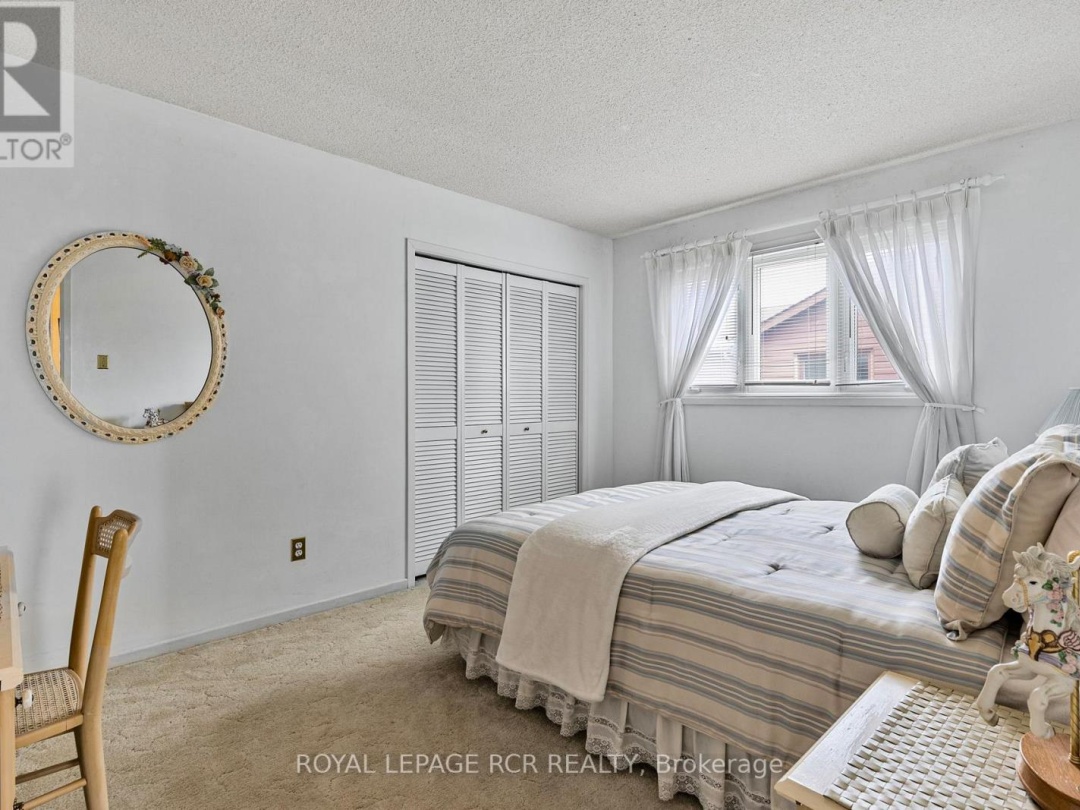 5 PARK LANE, Lake Simcoe