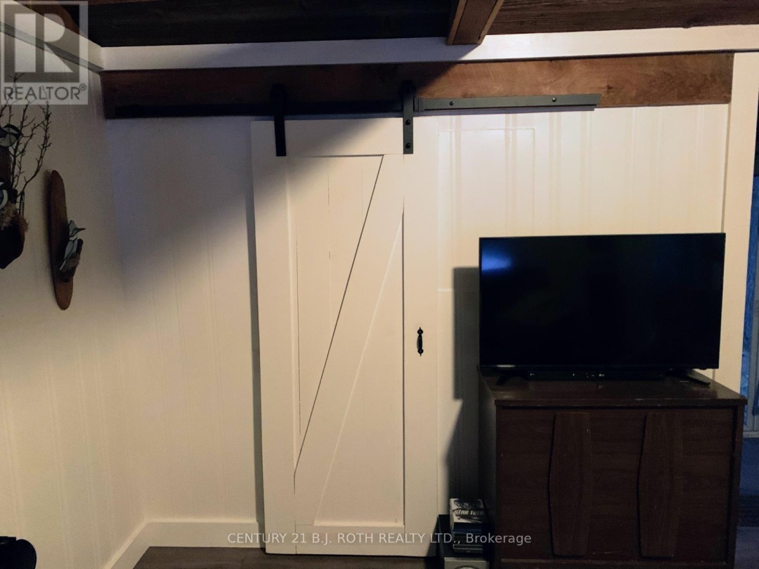 24 SEVERN RIVER, Severn River