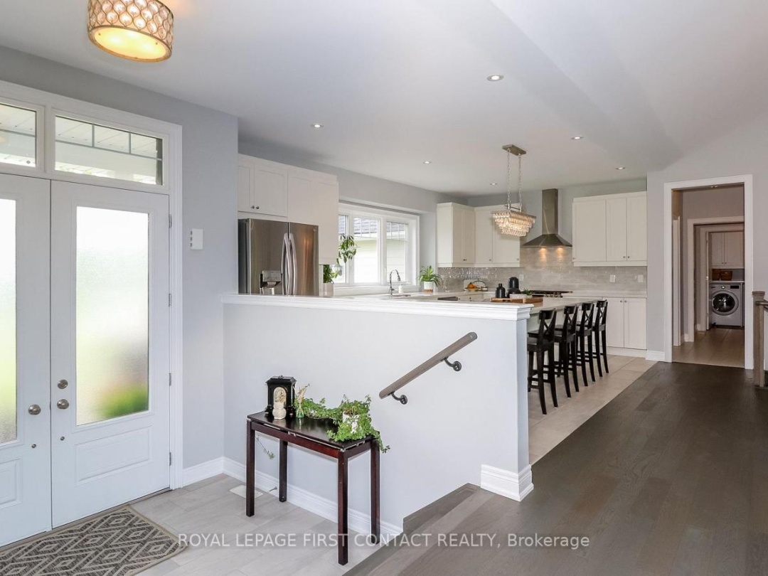 2066 ELANA DRIVE, Severn (Marchmont)