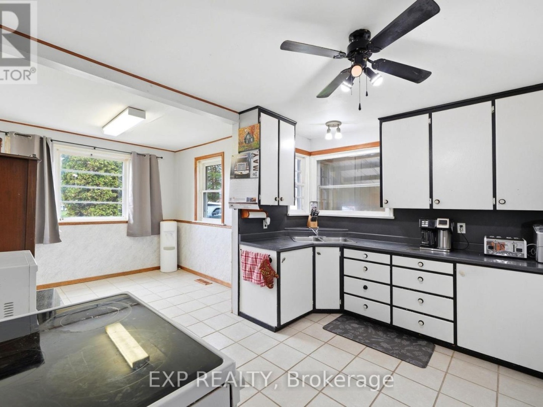 4142 STEWARTS LANE, Severn