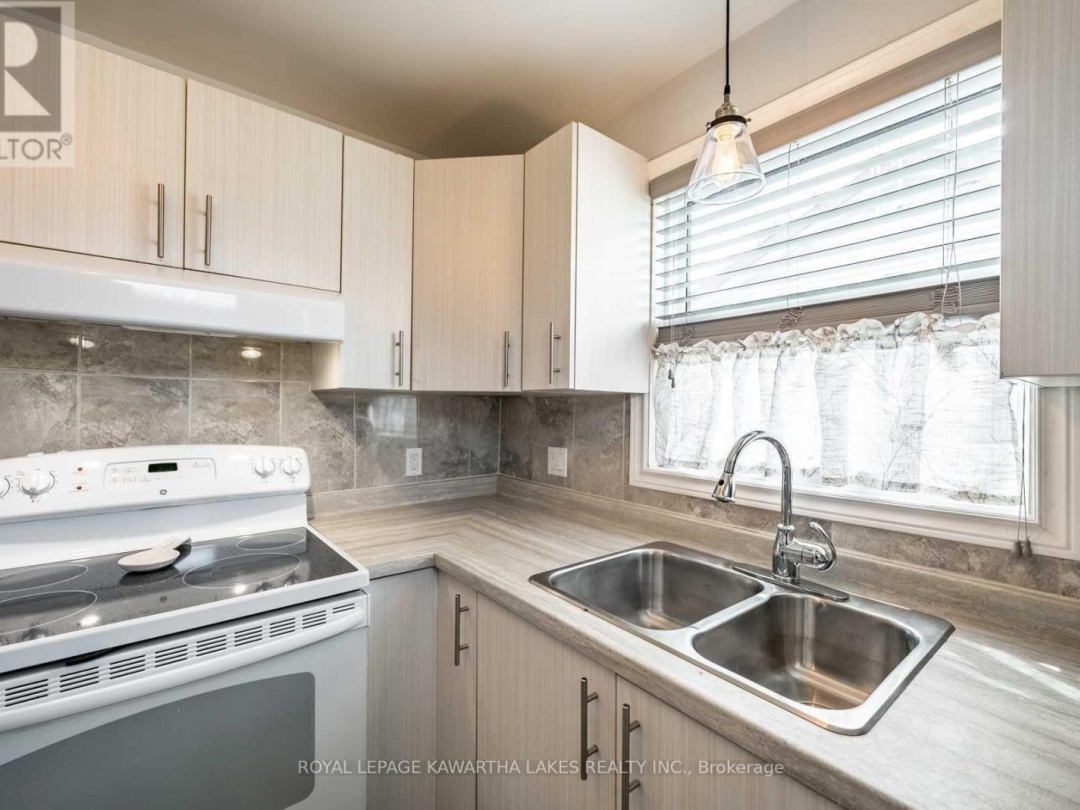 813 COUNTY ROAD 121 ROAD, Kawartha Lakes (Fenelon)