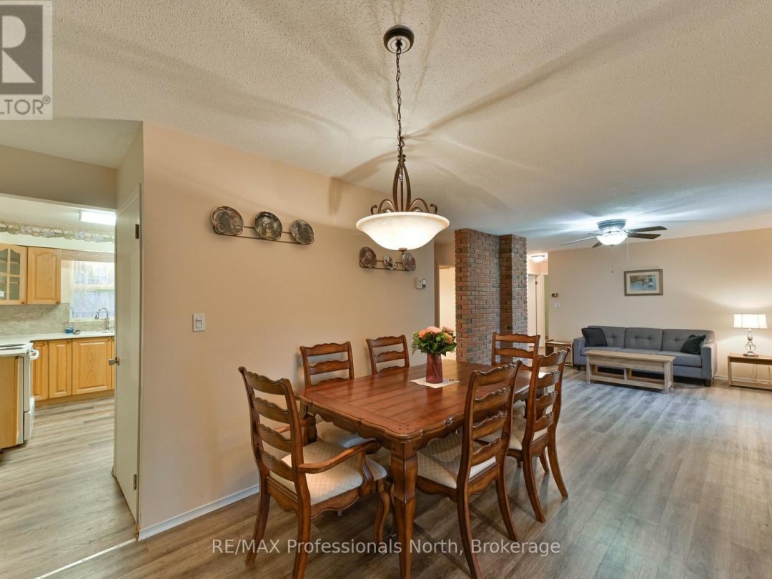 6 KNOB HILL COURT, Minden Hills (Anson)