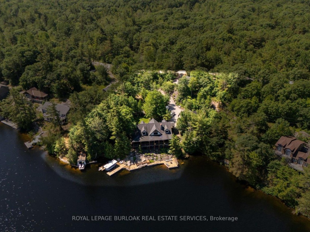 990 HASKETT'S DRIVE, Six Mile Lake