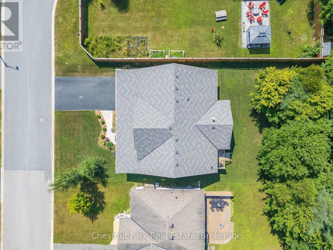 31 WINDSONG CRESCENT, 