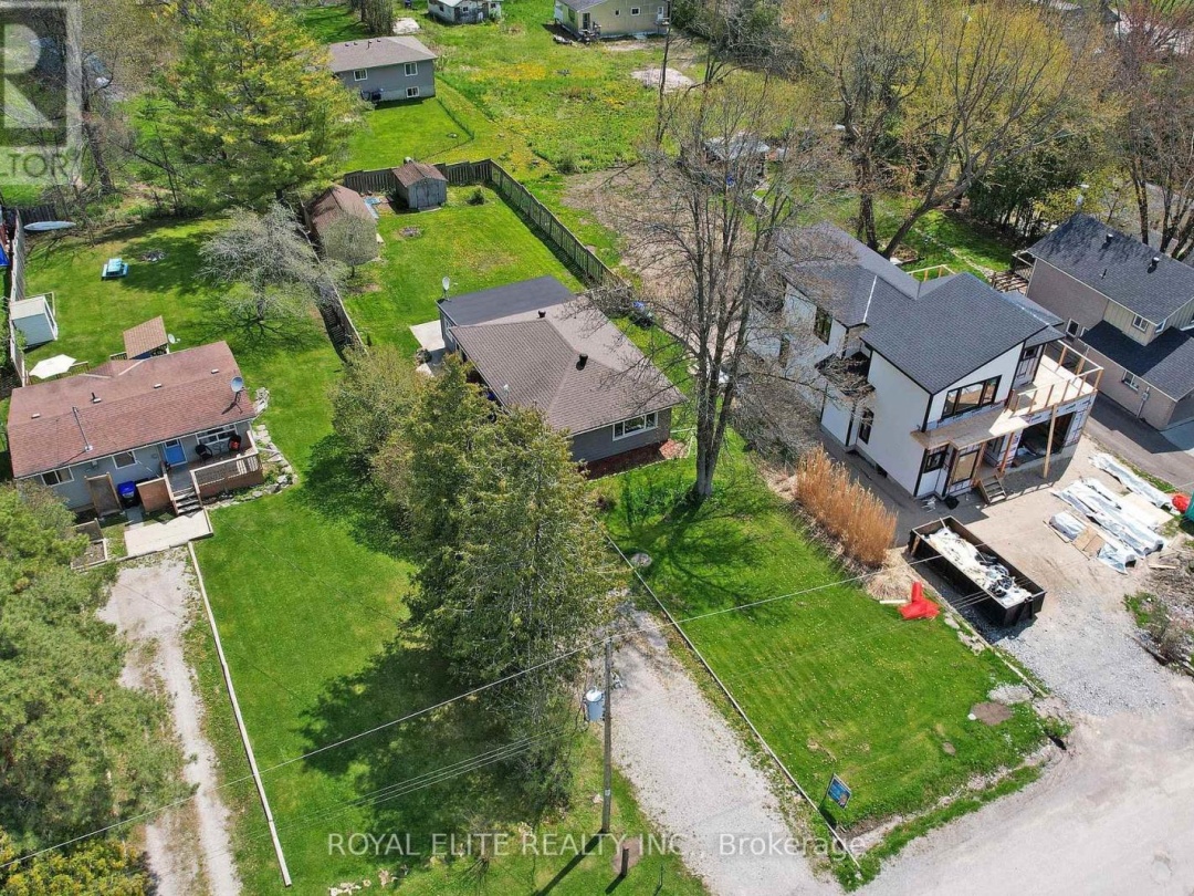 3965 HILLTOP ROAD, 