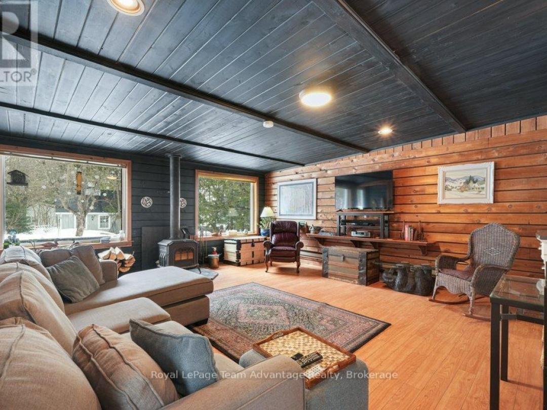 79 GIBSON STREET, Parry Sound