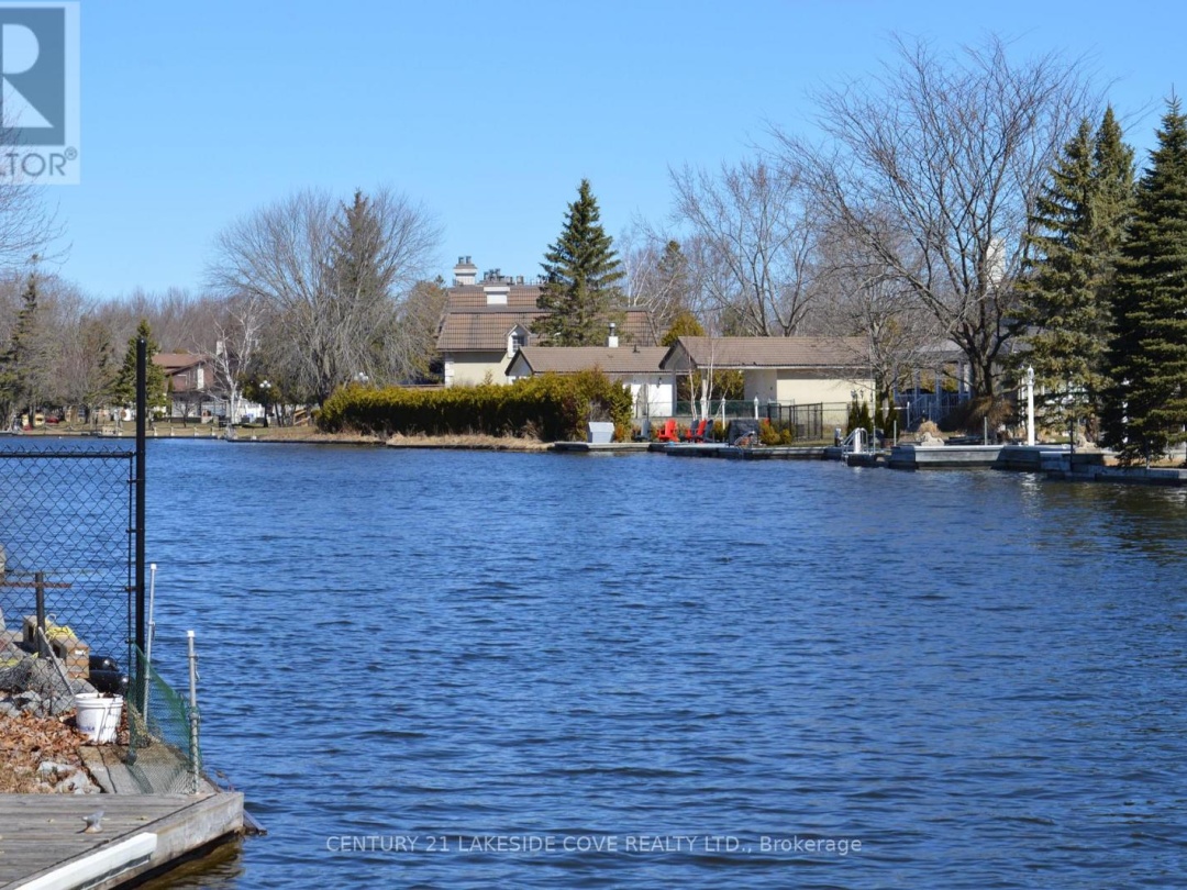 76 TURTLE PATH, Lake Simcoe