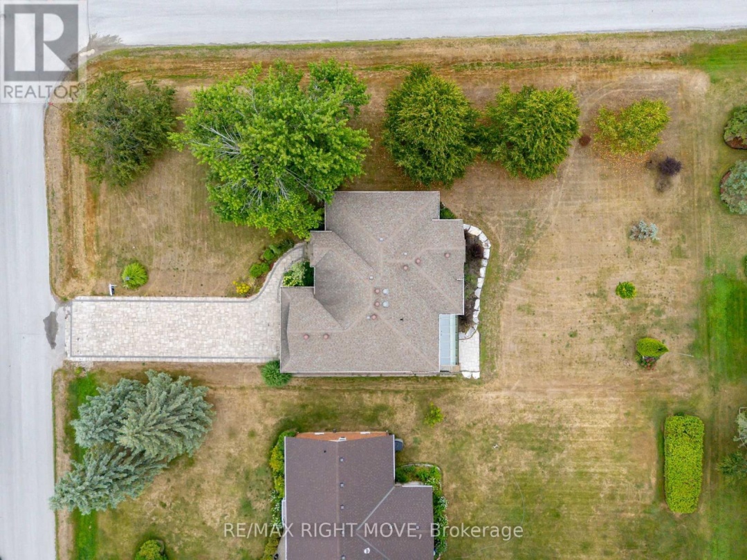 3 THICKETWOOD PLACE E, 