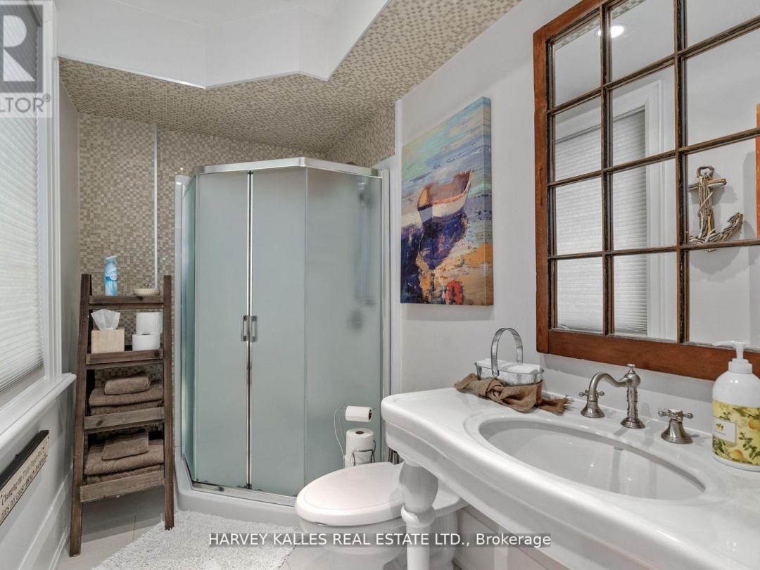 UNIT 2 - 2045 MUSKOKA RD 118W, 