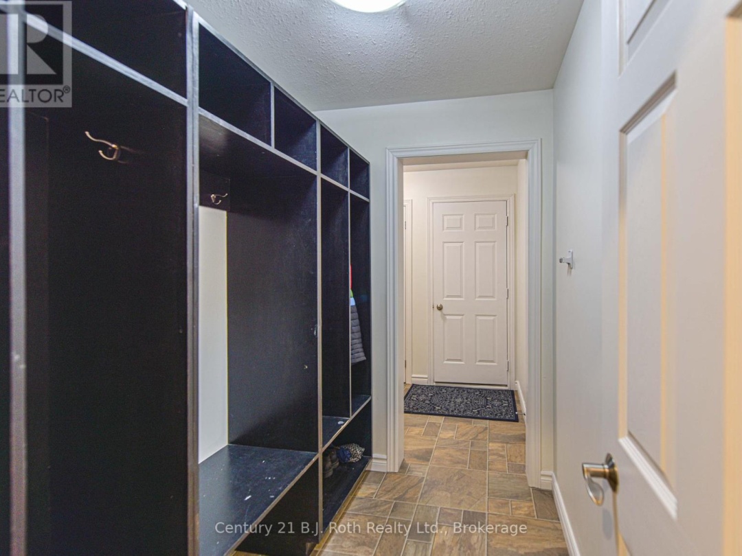 4086 Lawton Lane, Ramara (Atherley)