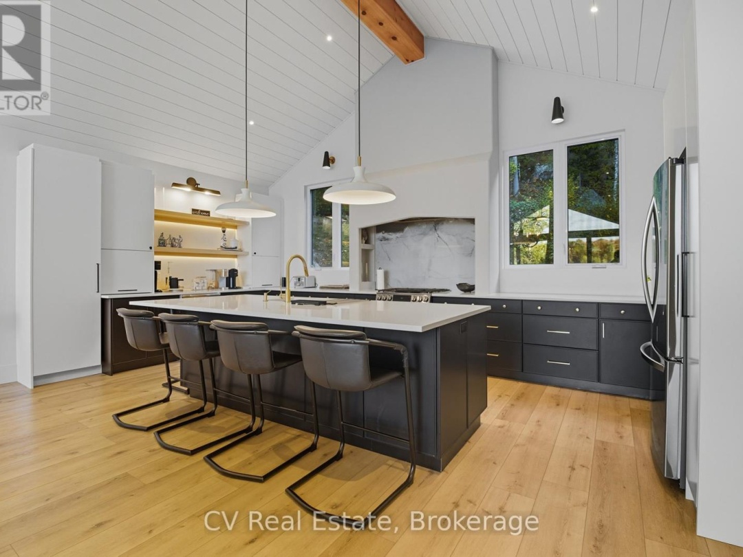 1399 BAYBREEZE LANE, Redstone Lake