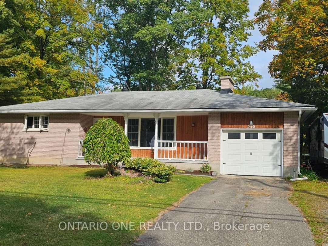 550 MUSKOKA BEACH ROAD, 
