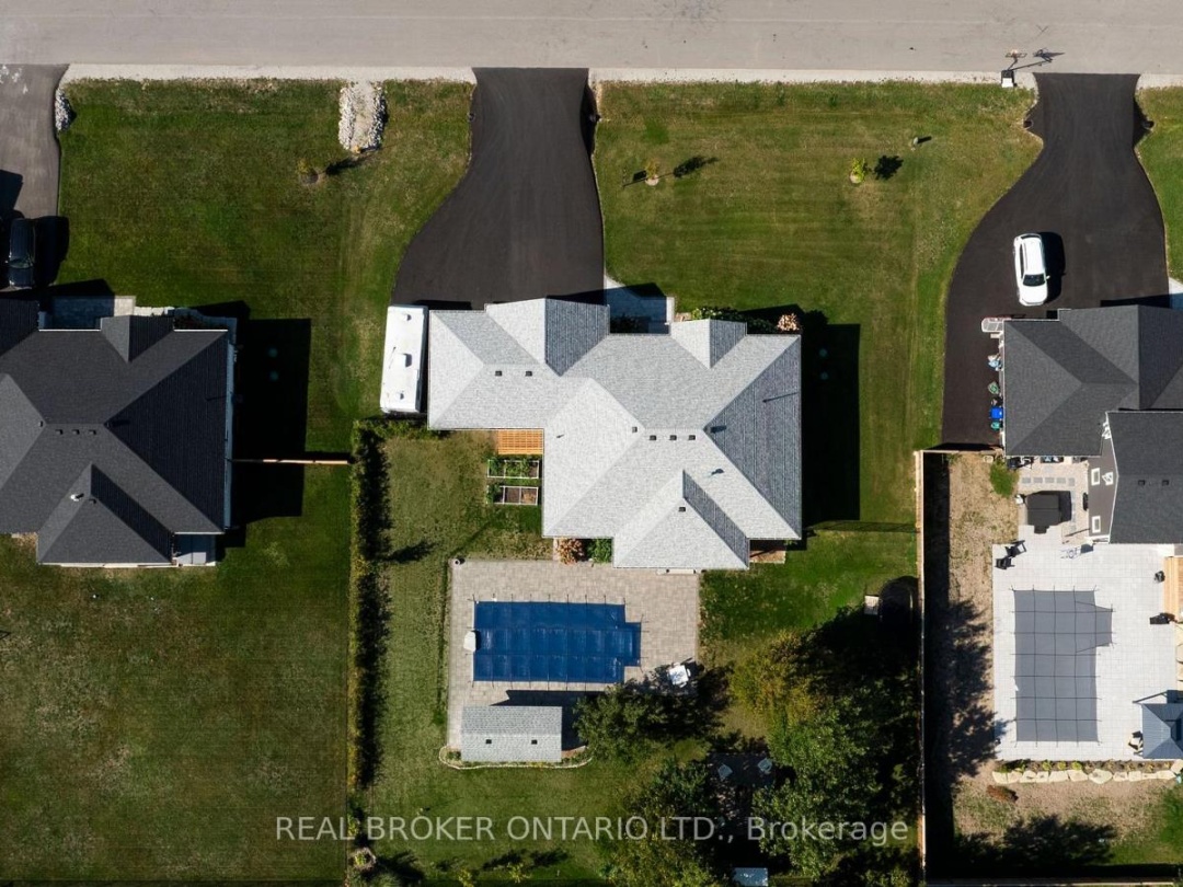 19 CHESLOCK CRESCENT, Oro-Medonte (Warminster)