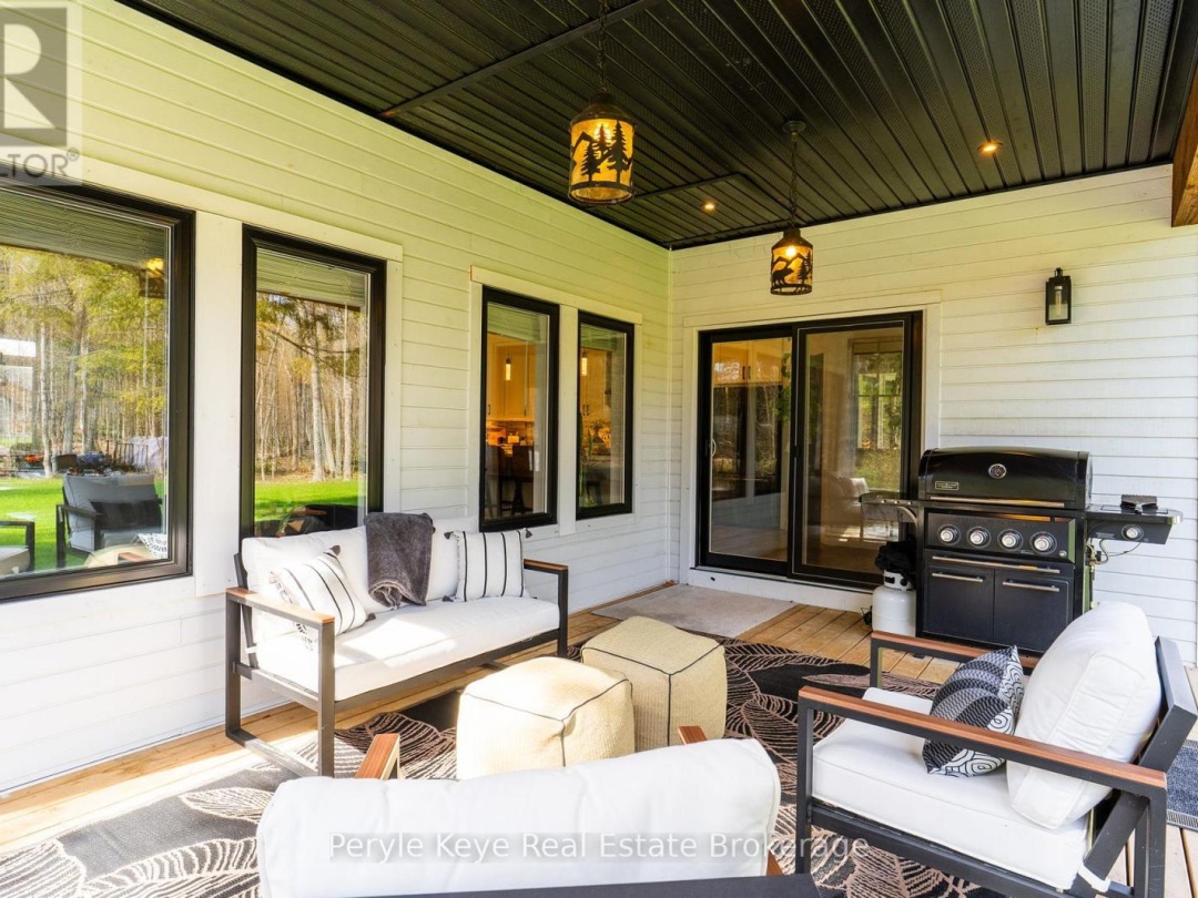 1056 XAVIER STREET, Gravenhurst (Morrison)