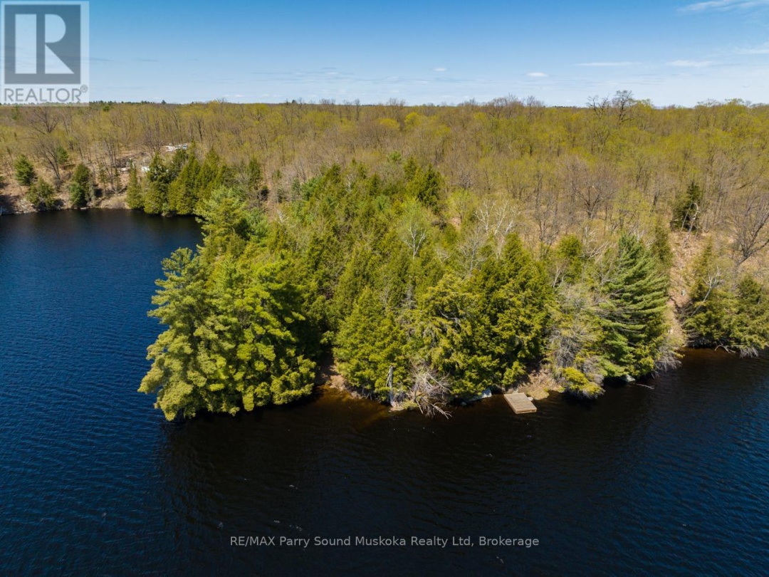 33 PAULS BAY ROAD, Harris Lake