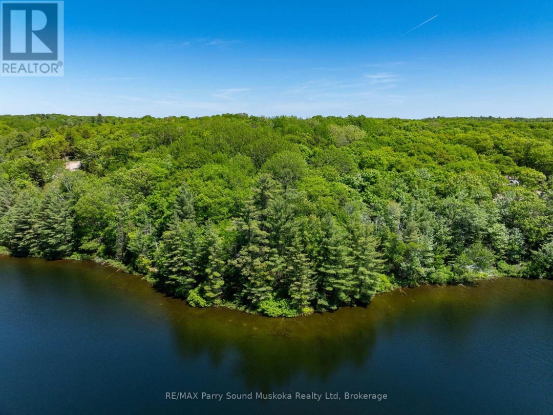 21 WEE-GE-WA ROAD, Clear Lake