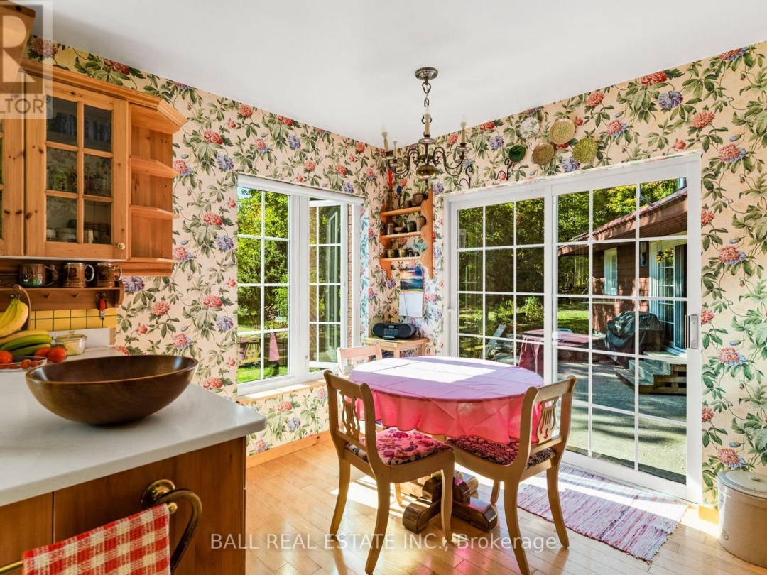 849 COUNTY RD 49, 