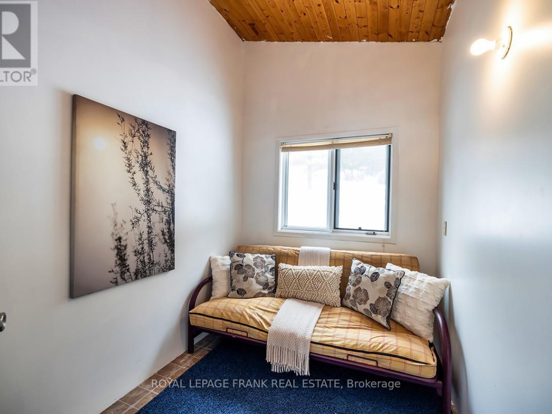 121 BALL POINT ROAD, 