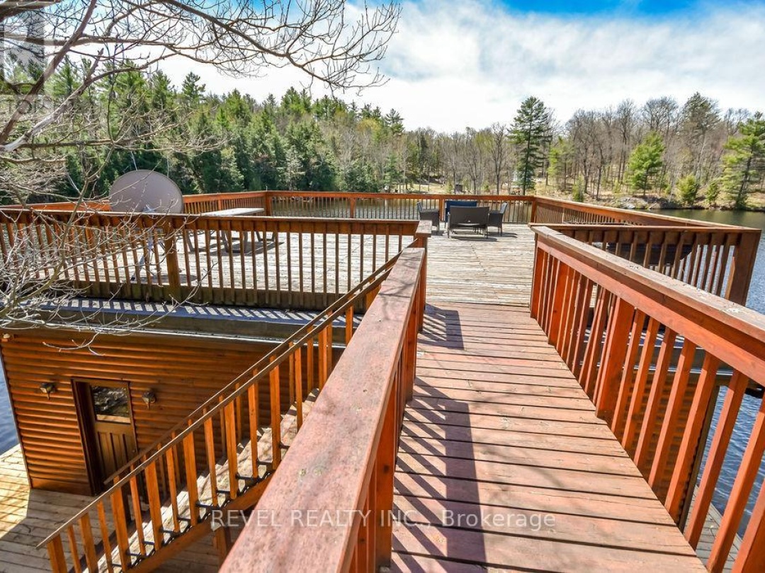 180 LAKE ROAD, Baxter Lake